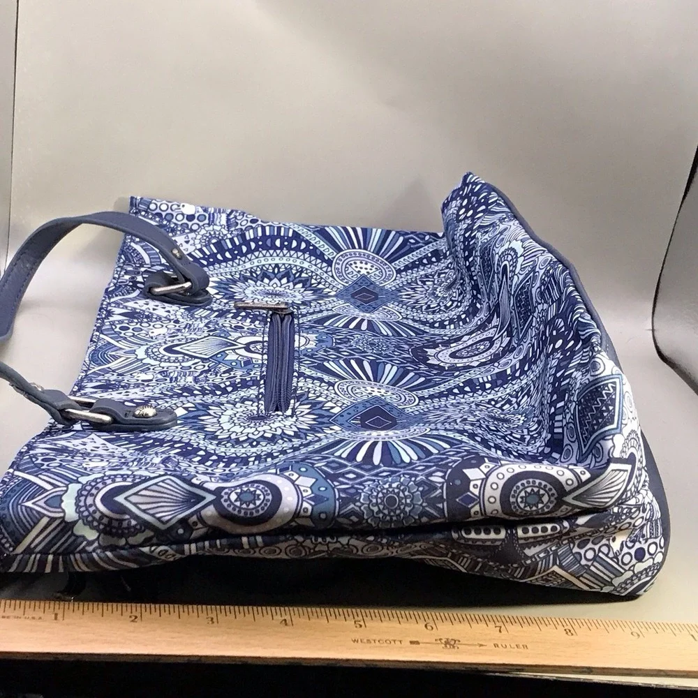 Brand New Sak roots Bag Tote‎ Metro With Llama Charms 14
